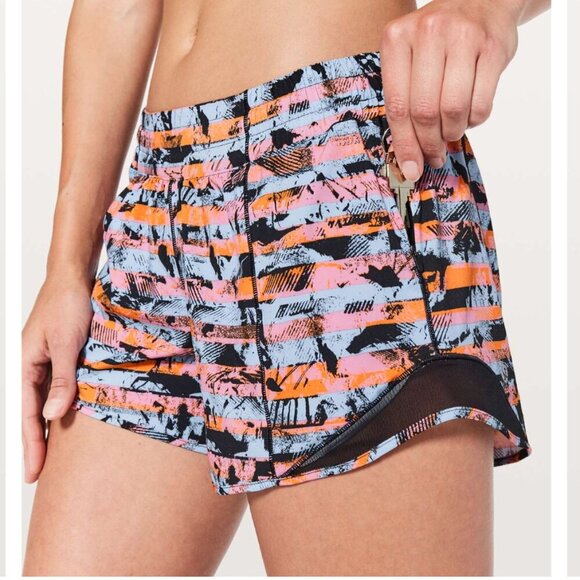 Lululemon Hotty Hot Short II *Long 4" Inversion Multi / Black Size 10 - Picture 1 of 4